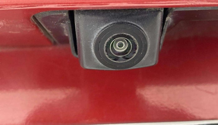 2020 Mahindra XUV300 W8 (O) 1.2 PETROL, Petrol, Manual, 53,783 km, Parking Camera