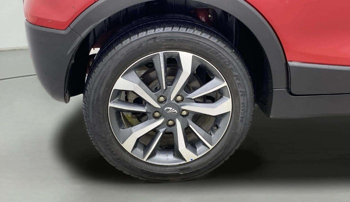 2020 Mahindra XUV300 W8 (O) 1.2 PETROL, Petrol, Manual, 53,783 km, Right Rear Wheel