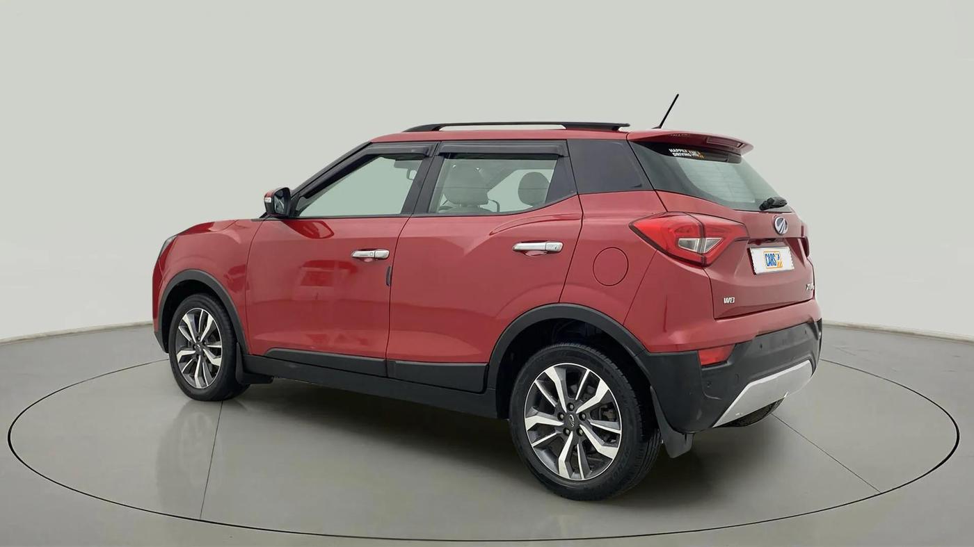 2020 Mahindra XUV300 W8 (O) 1.2 PETROL, Petrol, Manual, 53,783 km, Left Back Diagonal