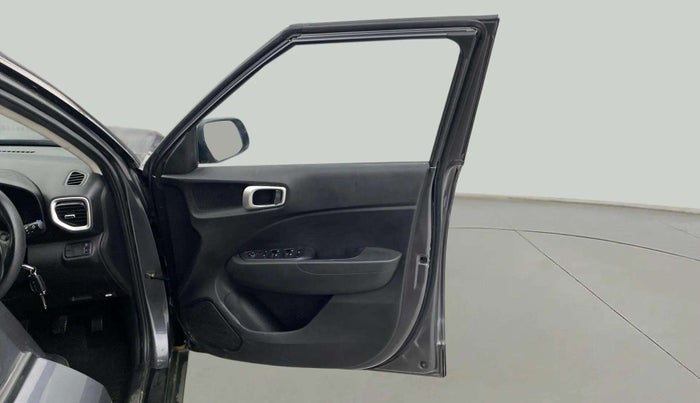 2021 Hyundai VENUE S 1.2, Petrol, Manual, 54,874 km, RHS Front Door