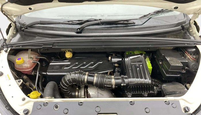 2018 Mahindra MARAZZO M4 7 STR, Diesel, Manual, 1,32,430 km, Engine View