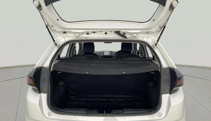 2021 Tata ALTROZ XM PLUS PETROL, Petrol, Manual, 58,776 km, Boot Inside