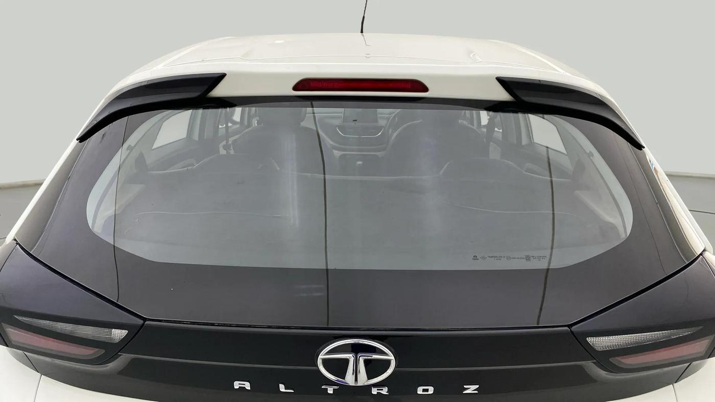 2021 Tata ALTROZ XM PLUS PETROL, Petrol, Manual, 58,776 km, Rear Windshield
