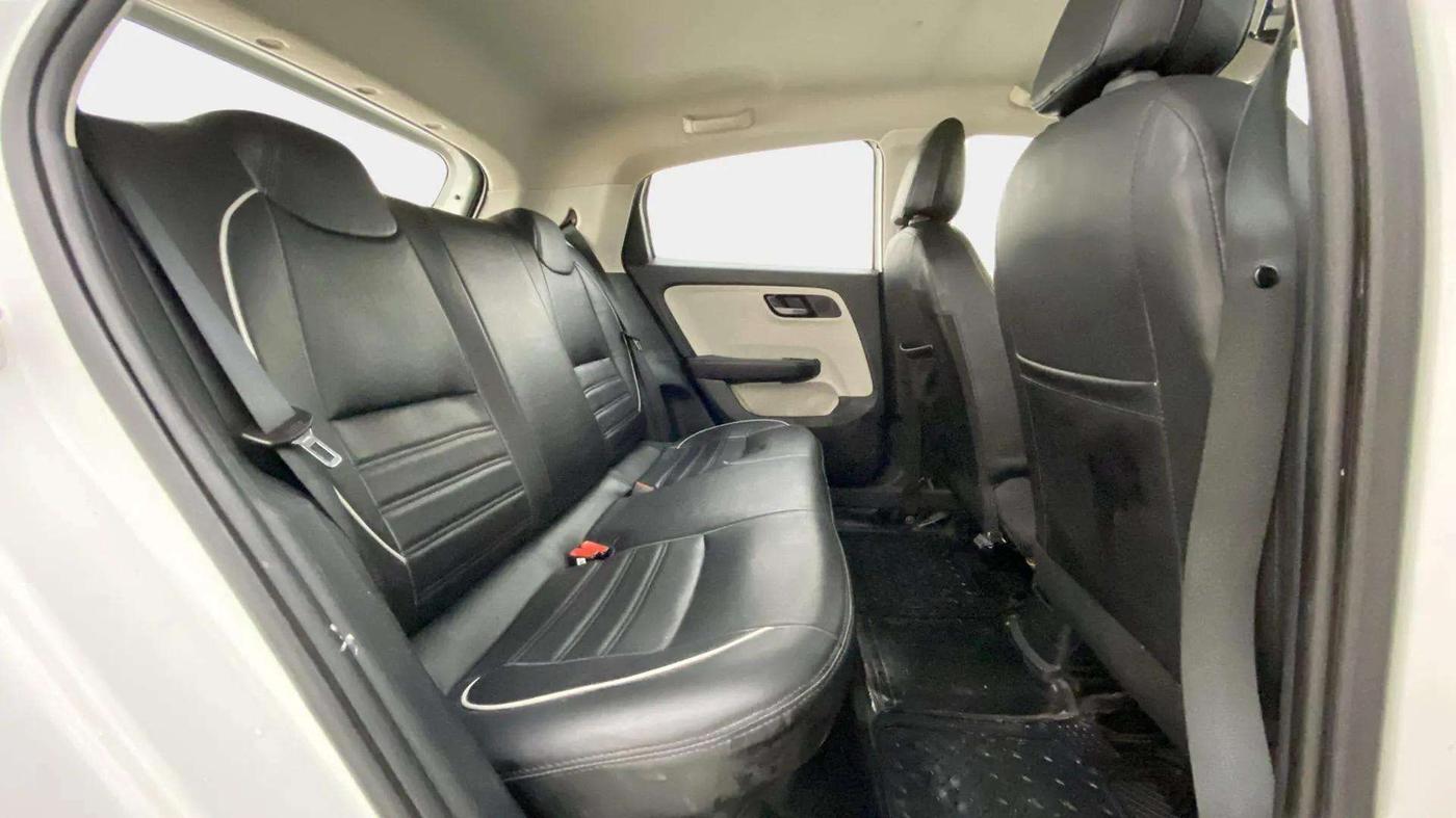 2021 Tata ALTROZ XM PLUS PETROL, Petrol, Manual, 58,776 km, Right Side Rear Door Cabin