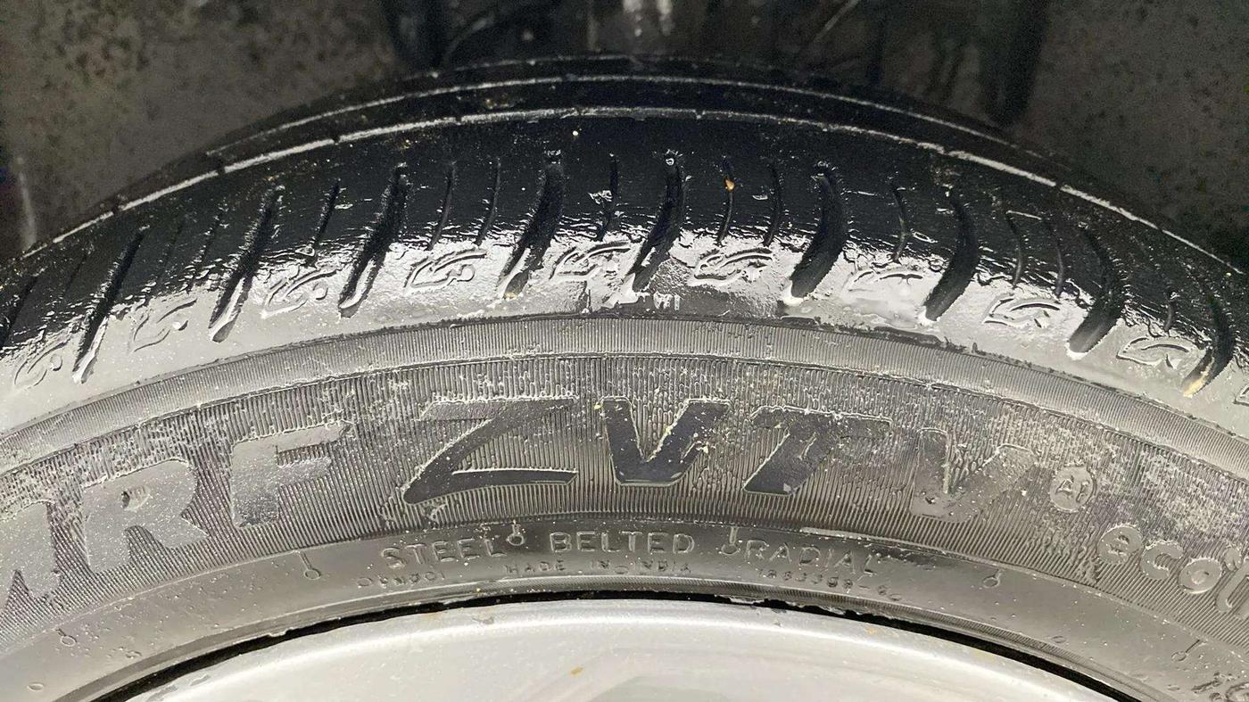 2021 Tata ALTROZ XM PLUS PETROL, Petrol, Manual, 58,776 km, Left Front Tyre Tread