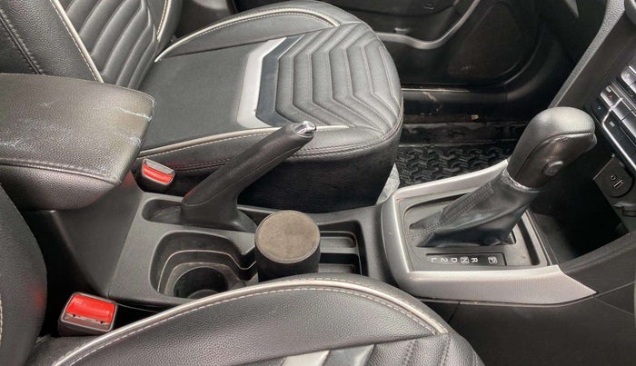 2022 Maruti BREZZA ZXI + AT SMART HYBRID, Petrol, Automatic, 34,574 km, Gear Lever