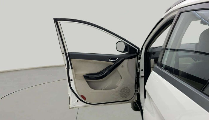2022 Tata NEXON XZ PLUS (HS) PETROL, Petrol, Manual, 43,892 km, LHS Front Door