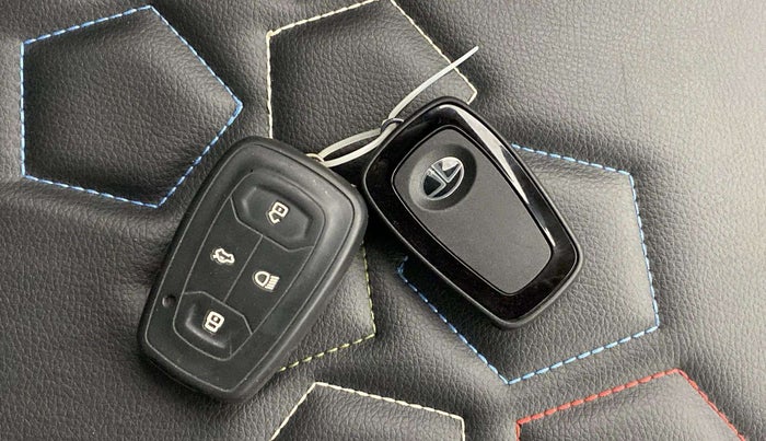 2022 Tata NEXON XZ PLUS (HS) PETROL, Petrol, Manual, 43,892 km, Key Close Up