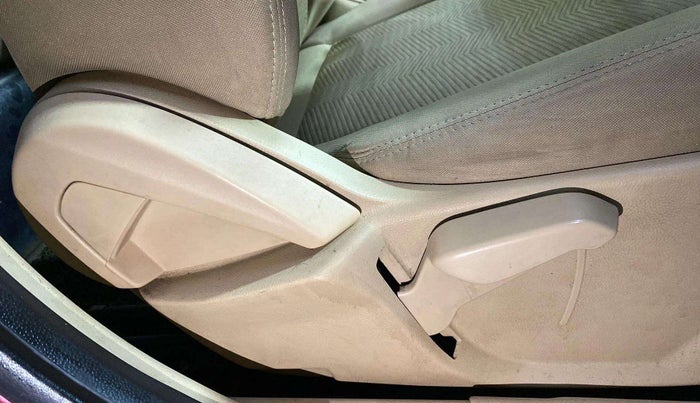 2020 Ford Figo Aspire TITANIUM 1.2 PETROL, Petrol, Manual, 70,128 km, Driver Side Adjustment Panel