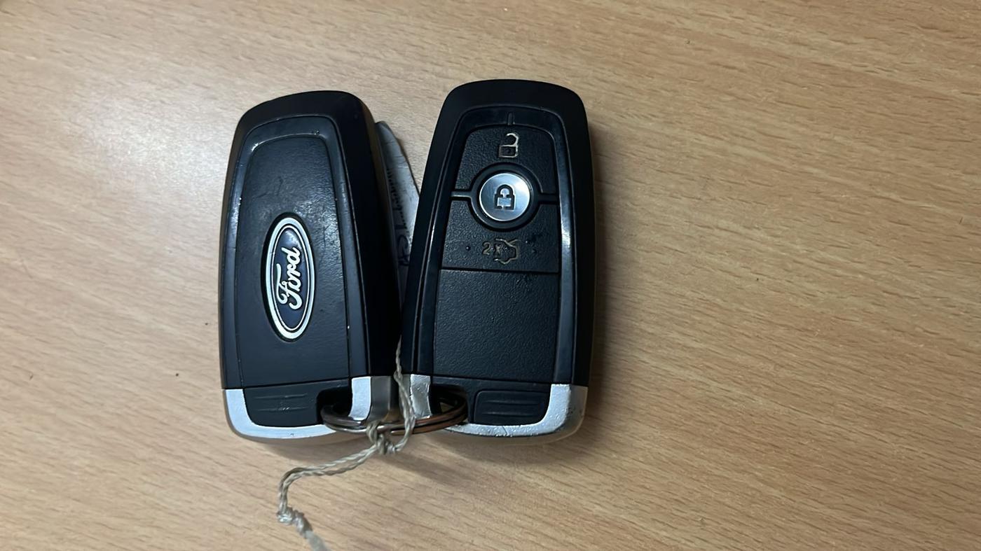 2020 Ford Figo Aspire TITANIUM 1.2 PETROL, Petrol, Manual, 70,128 km, Key Close Up