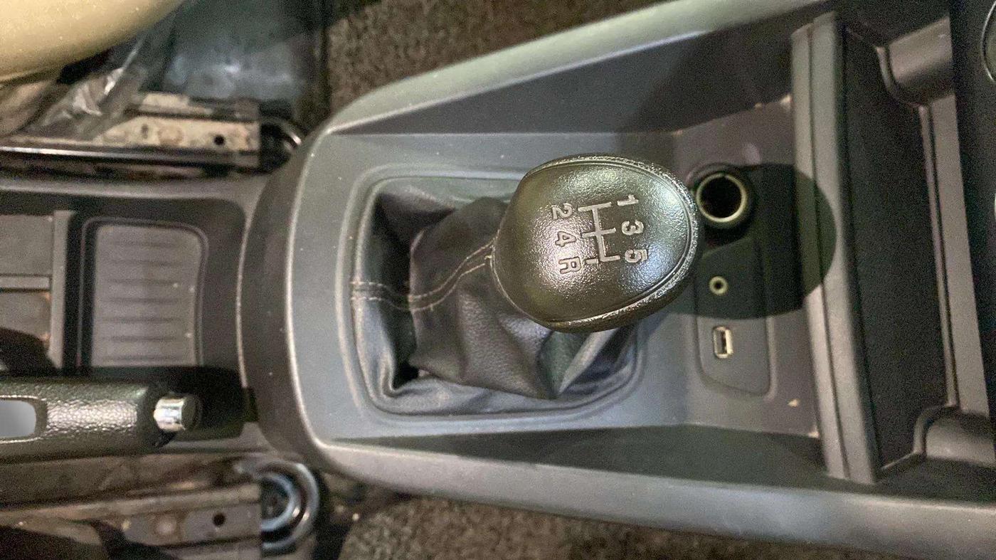 2020 Ford Figo Aspire TITANIUM 1.2 PETROL, Petrol, Manual, 70,128 km, Gear Lever