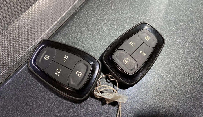 2023 Tata TIGOR XZ PLUS PETROL, Petrol, Manual, 36,779 km, Key Close Up