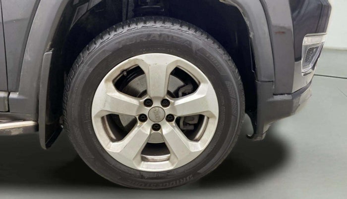 2017 Jeep Compass LIMITED 1.4 PETROL AT, Petrol, Automatic, 1,25,212 km, Right Front Wheel