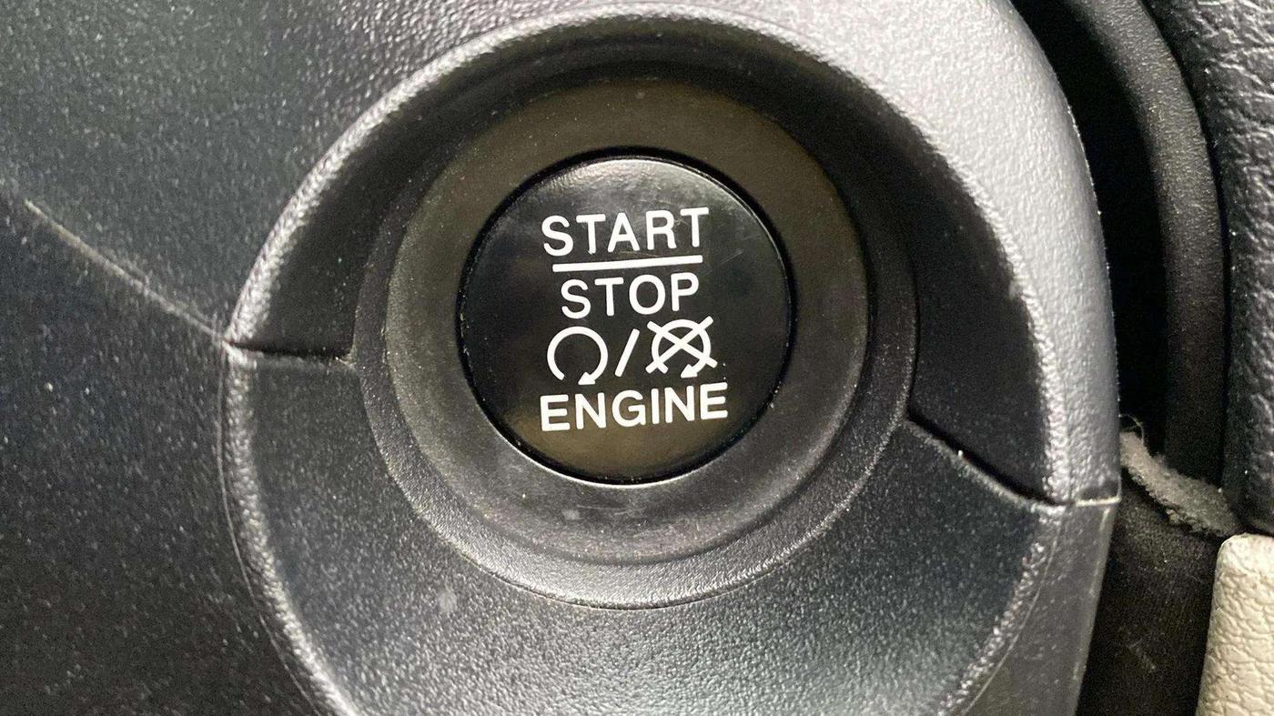 2017 Jeep Compass LIMITED 1.4 PETROL AT, Petrol, Automatic, 1,25,278 km, Keyless Start/ Stop Button