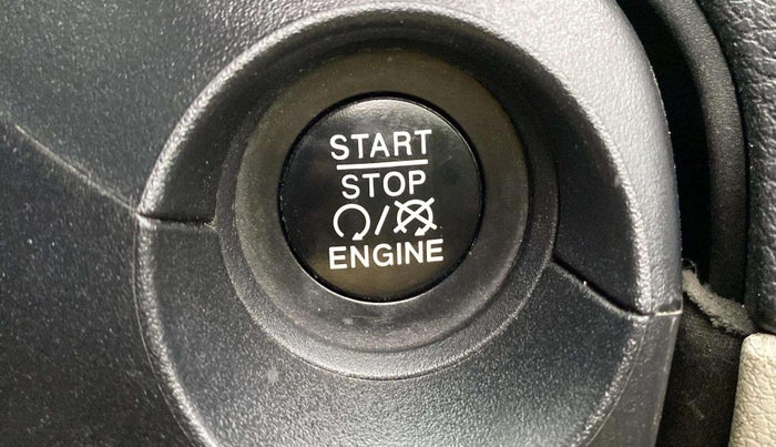 2017 Jeep Compass LIMITED 1.4 PETROL AT, Petrol, Automatic, 1,25,212 km, Keyless Start/ Stop Button