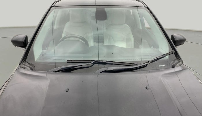 2017 Jeep Compass LIMITED 1.4 PETROL AT, Petrol, Automatic, 1,25,212 km, Front Windshield