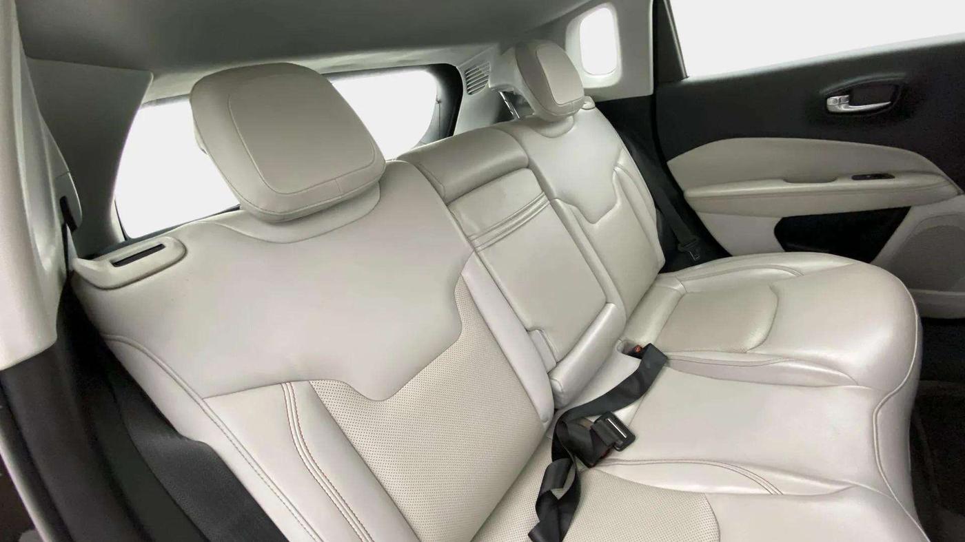 2017 Jeep Compass LIMITED 1.4 PETROL AT, Petrol, Automatic, 1,25,278 km, Right Side Rear Door Cabin