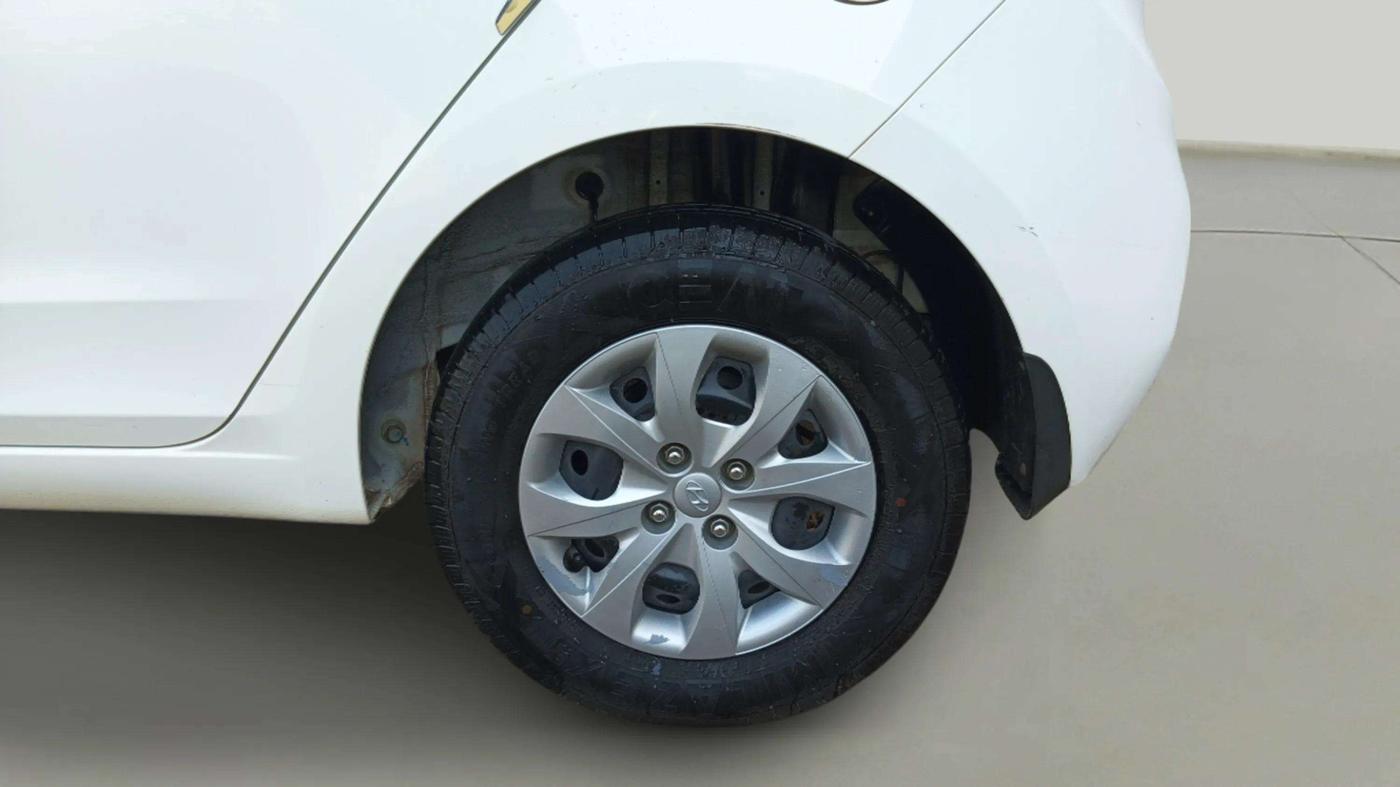 2019 Hyundai Elite i20 MAGNA PLUS 1.2, Petrol, Manual, 65,395 km, Left Rear Wheel