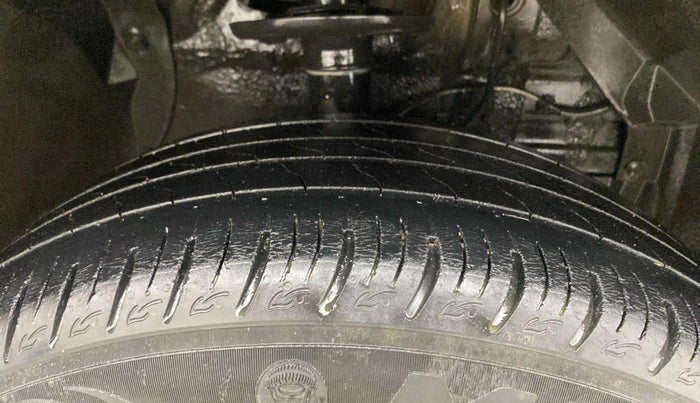 2021 Maruti Vitara Brezza VXI, Petrol, Manual, 65,766 km, Right Front Tyre Tread