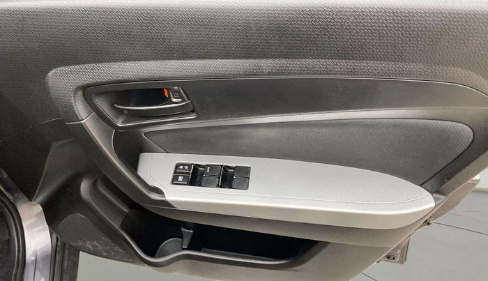 2021 Maruti Vitara Brezza VXI, Petrol, Manual, 65,766 km, Driver Side Door Panels Control