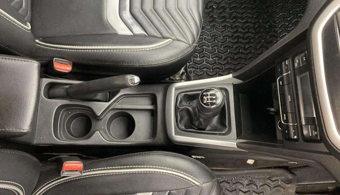 2021 Maruti Vitara Brezza VXI, Petrol, Manual, 65,766 km, Gear Lever
