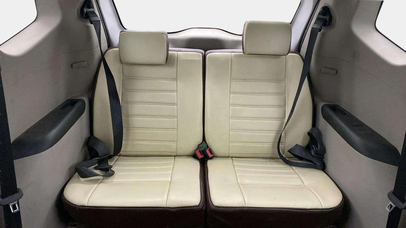 2019 Renault TRIBER RXL MT, Petrol, Manual, 33,479 km, Third Seat Row ( optional )
