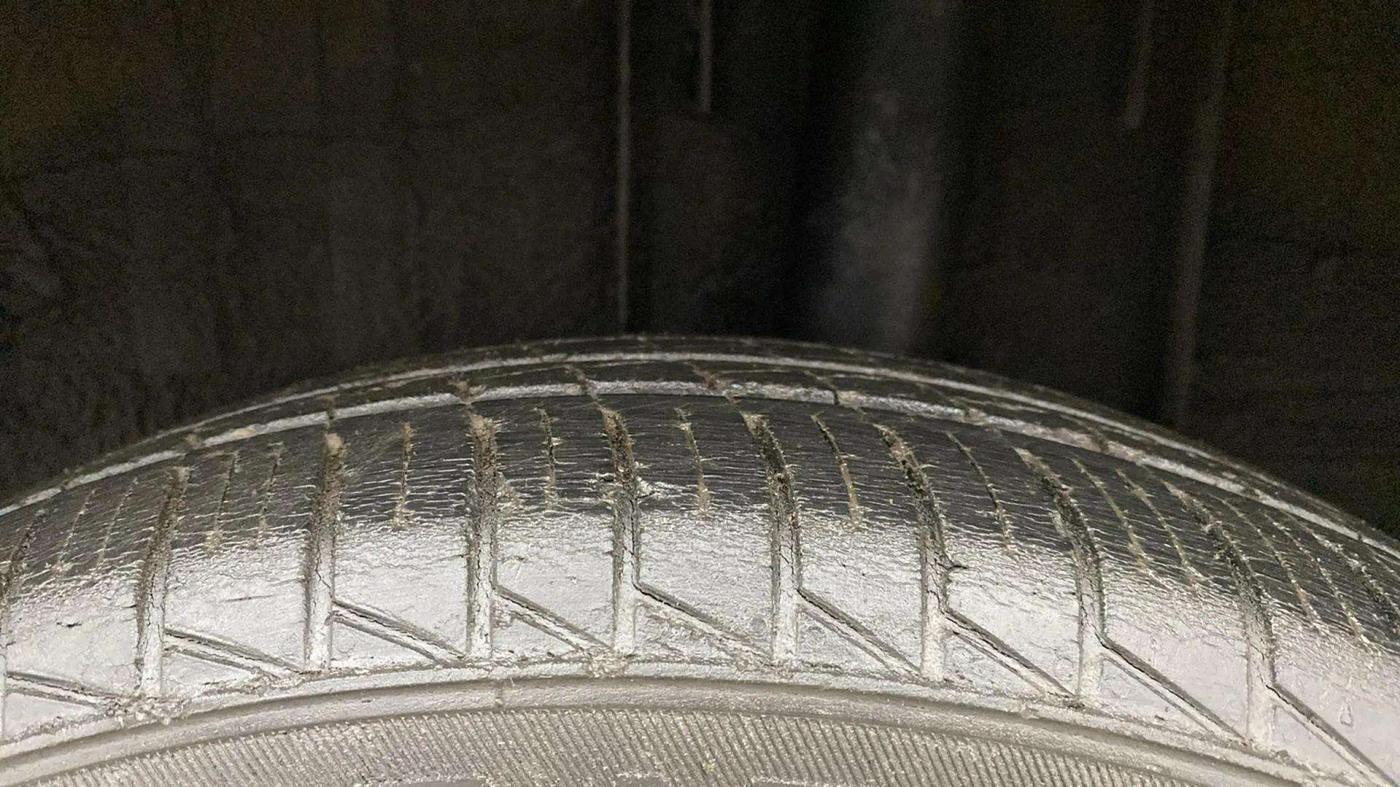 2019 Renault TRIBER RXL MT, Petrol, Manual, 33,479 km, Left Rear Tyre Tread