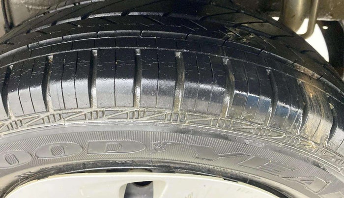 2018 Maruti Celerio ZXI AMT (O), Petrol, Automatic, 9,349 km, Right Rear Tyre Tread