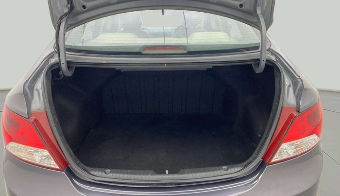 2014 Hyundai Verna FLUIDIC 1.6 VTVT EX, Petrol, Manual, 56,640 km, Boot Open Zoomed View