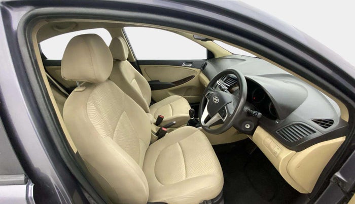 2014 Hyundai Verna FLUIDIC 1.6 VTVT EX, Petrol, Manual, 56,640 km, Right Side Front Door Cabin