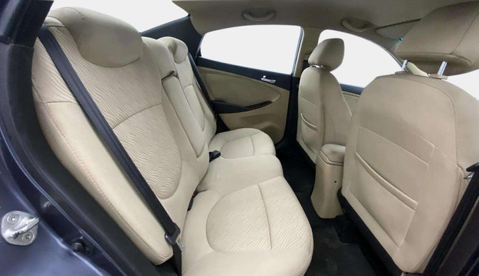 2014 Hyundai Verna FLUIDIC 1.6 VTVT EX, Petrol, Manual, 56,640 km, Right Side Rear Door Cabin