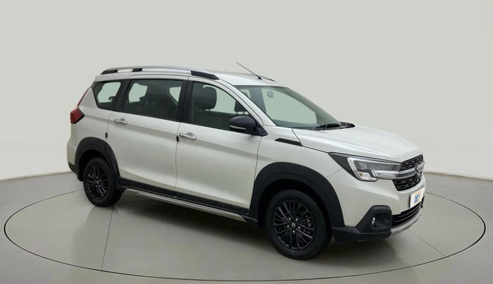 2020 Maruti XL6 ALPHA MT, Petrol, Manual, 35,901 km, Right Front Diagonal