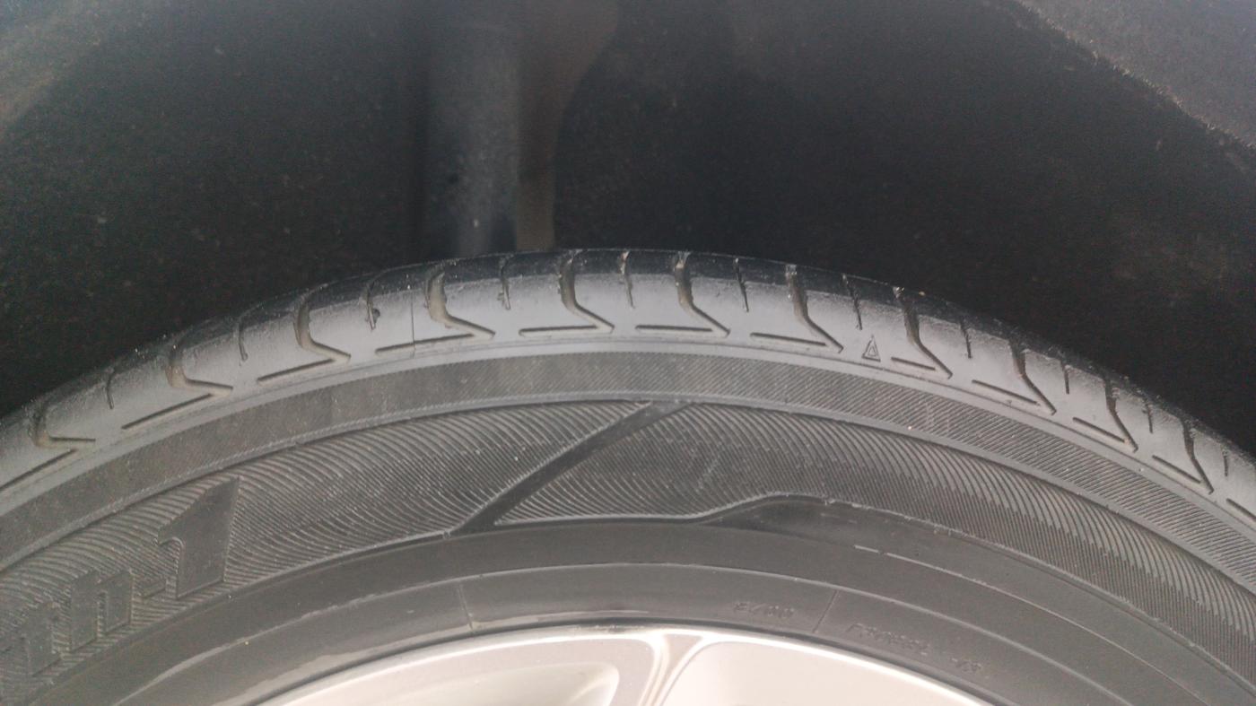 2014 Ford Ecosport TITANIUM 1.0L ECOBOOST, Petrol, Manual, 67,448 km, Right Rear Tyre Tread
