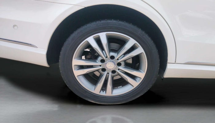 2014 Mercedes Benz E Class E250 CDI, Diesel, Automatic, 59,486 km, Right Rear Wheel