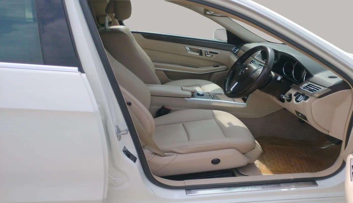 2014 Mercedes Benz E Class E250 CDI, Diesel, Automatic, 59,486 km, Right Side Front Door Cabin