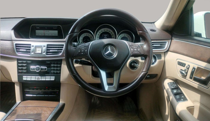2014 Mercedes Benz E Class E250 CDI, Diesel, Automatic, 59,486 km, Steering Wheel Close Up