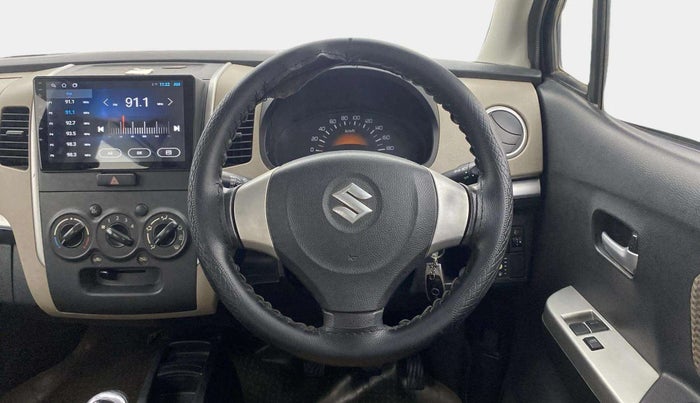 2013 Maruti Wagon R 1.0 LXI CNG, CNG, Manual, 29,101 km, Steering Wheel Close Up