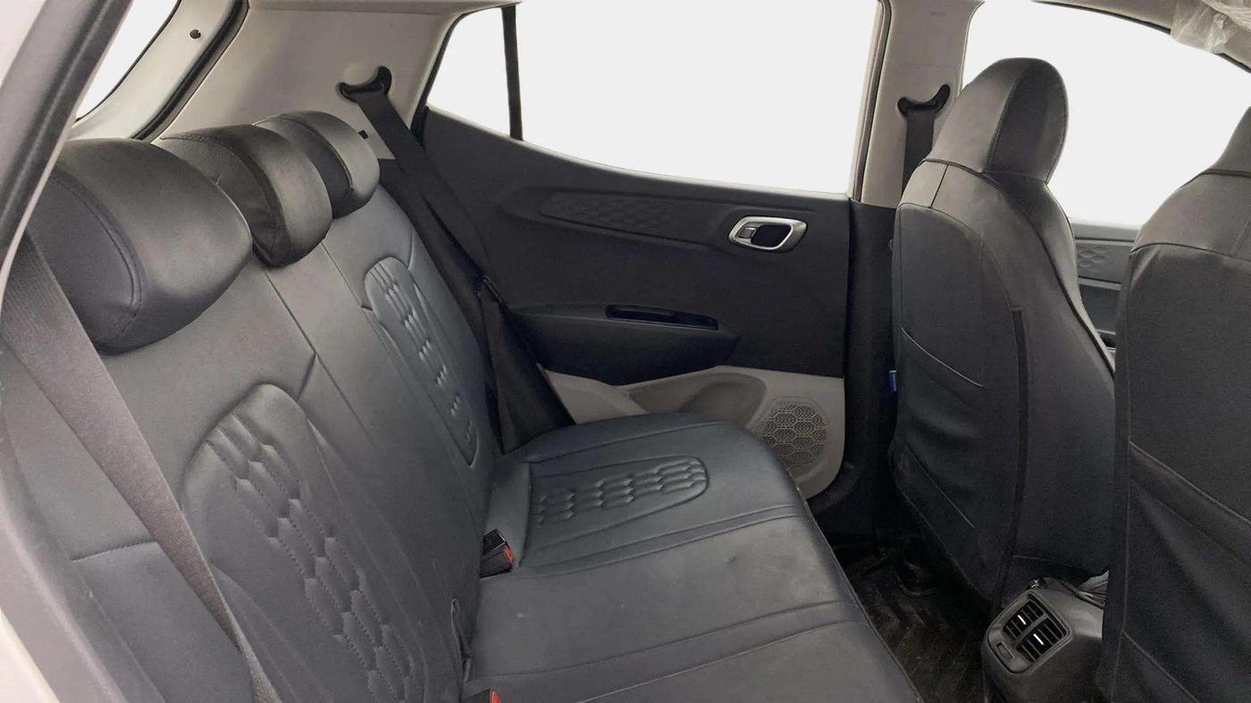 2023 Hyundai GRAND I10 NIOS ASTA 1.2 KAPPA VTVT, Petrol, Manual, 27,882 km, Right Side Rear Door Cabin