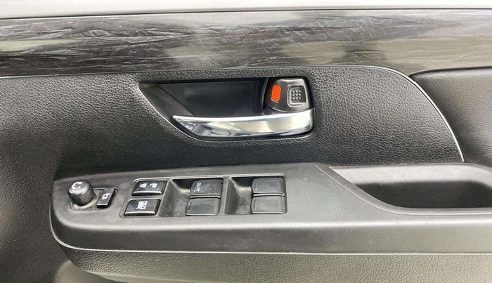 2023 Maruti XL6 ALPHA PLUS MT, Petrol, Manual, 13,749 km, Driver Side Door Panels Control
