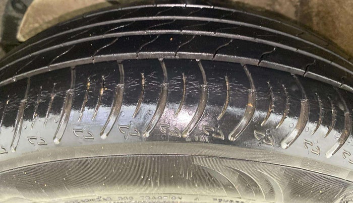 2023 Maruti XL6 ALPHA PLUS MT, Petrol, Manual, 13,749 km, Left Front Tyre Tread