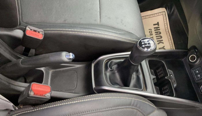 2023 Maruti XL6 ALPHA PLUS MT, Petrol, Manual, 13,749 km, Gear Lever