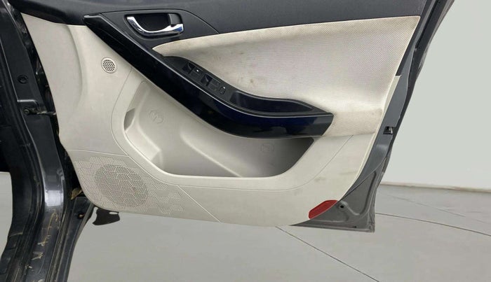2021 Tata NEXON XZA PLUS DIESEL, Diesel, Automatic, 45,268 km, Driver Side Door Panels Control