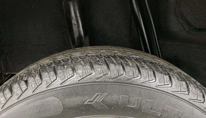 2018 Datsun Redi Go T(O) 1.0 AMT, Petrol, Automatic, 63,968 km, Right Rear Tyre Tread