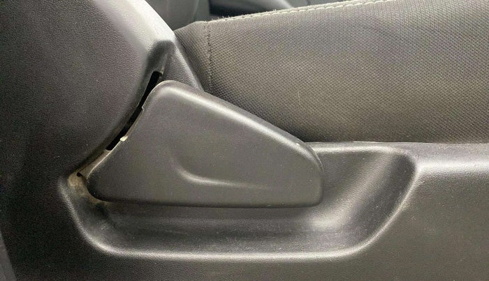 2018 Datsun Redi Go T(O) 1.0 AMT, Petrol, Automatic, 63,968 km, Driver Side Adjustment Panel
