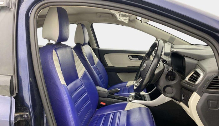 2022 Tata ALTROZ XZ PLUS DIESEL, Diesel, Manual, 30,226 km, Right Side Front Door Cabin