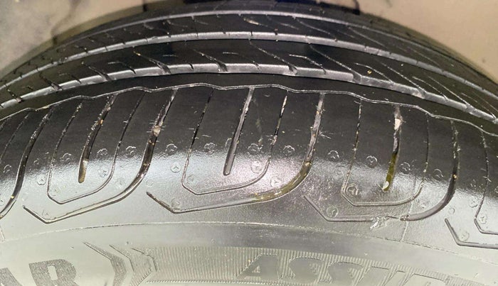 2022 Tata ALTROZ XZ PLUS DIESEL, Diesel, Manual, 30,226 km, Right Front Tyre Tread