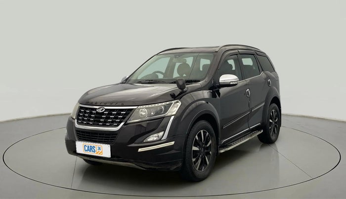 2018 Mahindra XUV500 W11, Diesel, Manual, 84,621 km, Left Front Diagonal