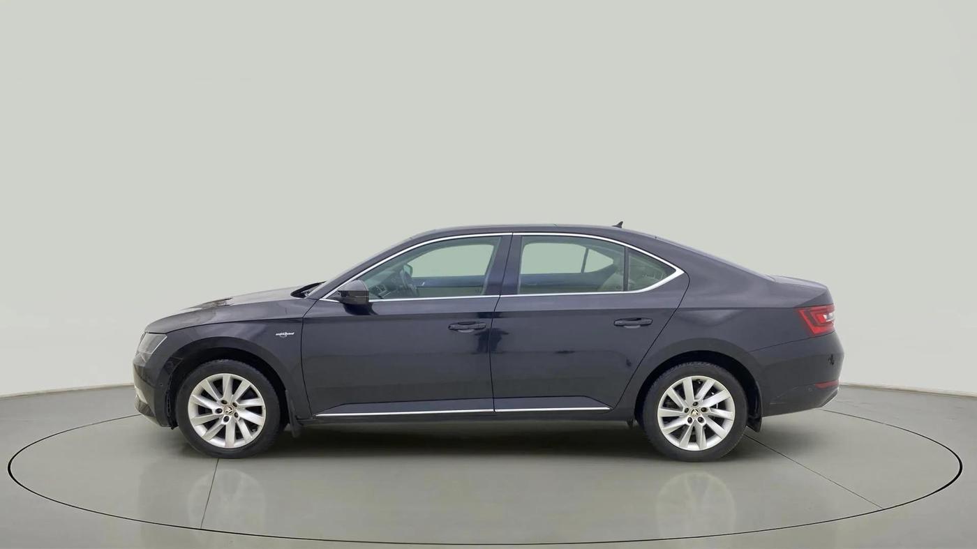 2018 Skoda Superb L&K 1.8 TSI AT, Petrol, Automatic, 65,658 km, Left Side