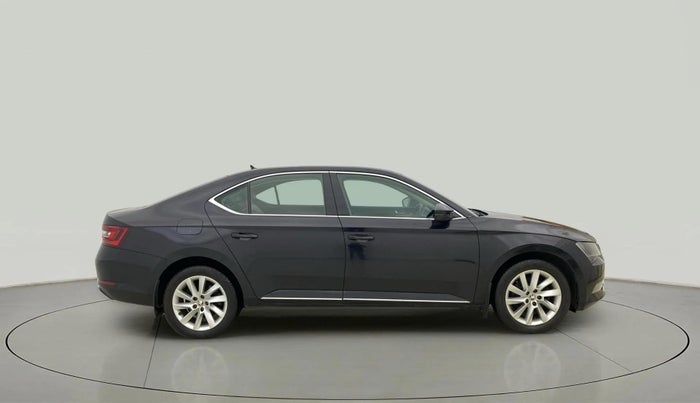 2018 Skoda Superb L&K 1.8 TSI AT, Petrol, Automatic, 65,610 km, Right Side View