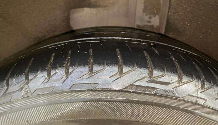 2018 Skoda Superb L&K 1.8 TSI AT, Petrol, Automatic, 65,610 km, Left Rear Tyre Tread
